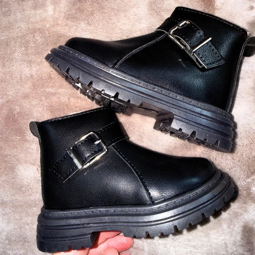Ankle Boots Kids Size 21 Black NEW Faux Fur Lined Lug Sole Buckle Zip